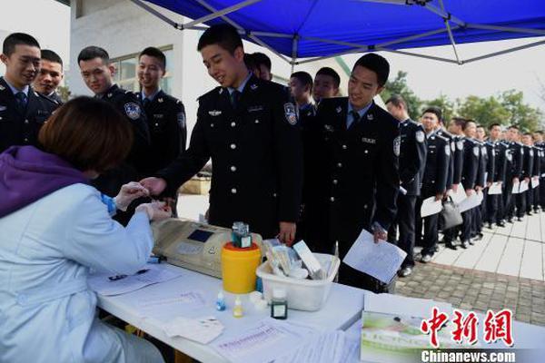 90后歌手王舟 “不平凡”的音乐生涯